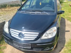 Schwarz Gebraucht 2005 Mercedes B170 Van / Kleinbus | 2.700 € (Guter Preis)