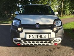 Galatoweiß Gebraucht 2024 Fiat Grande Panda Cross Kleinwagen | 12.999 €