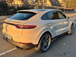 Grau Gebraucht 2020 Porsche Cayenne SUV | 59.000 € (Teuer)