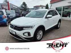 Pure white Gebraucht 2023 VW T-Roc Life SUV | 18.920 € (Fairer Preis)