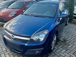 Blau Gebraucht 2006 Opel Astra Kombi | 1.699 €