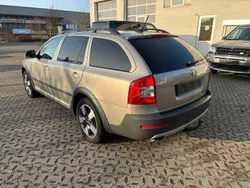 Beige Gebraucht 2013 Skoda Octavia Scout Scout 4x4 Kombi | 7.390 € (Fairer Preis)