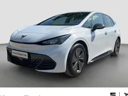 Eisweiß Gebraucht 2023 Cupra Born Kleinwagen | 24.552 € (Guter Preis)