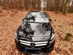 Schwarz Gebraucht 2017 Mercedes B180 AMG line Van / Kleinbus | 16.500 € (Guter Preis)