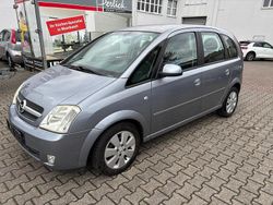 Grau Gebraucht 2005 Opel Meriva Van / Kleinbus | 1.500 € (Guter Preis)