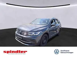 Grau Gebraucht 2023 VW Tiguan Elegance SUV | 34.879 € (Fairer Preis)