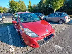 Rot Gebraucht 2009 Renault Clio III Kleinwagen | 1.580 € (Fairer Preis)