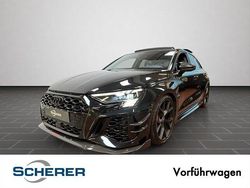 Mythosschwarz metallic (metallic) Gebraucht 2024 Audi RS3 Sportback Comfort Kleinwagen | 105.990 €