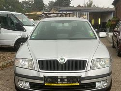 Silber Gebraucht 2005 Skoda Octavia Tour Kombi | 1.800 € (Etwas zu teuer)