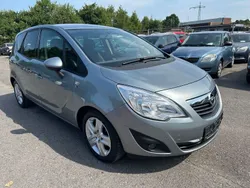 Grau Gebraucht 2012 Opel Meriva Van / Kleinbus | 6.999 € (Fairer Preis)