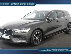 Grau Gebraucht 2021 Volvo V60 Kombi | 25.700 € (Guter Preis)