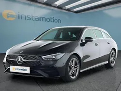 Schwarz Gebraucht 2024 Mercedes CLA200 Limousine | 34.249 € (Fairer Preis)