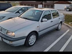 Silber Gebraucht 1997 VW Vento Limousine | 3.100 €