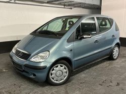 Blau Gebraucht 2004 Mercedes A140 Classic Van / Kleinbus | 2.290 € (Fairer Preis)
