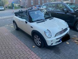 Weiß Gebraucht 2007 Mini Cooper Cabriolet Cabrio | 6.300 € (Guter Preis)