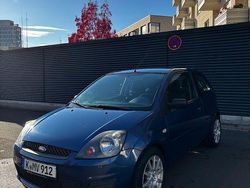 Blau Gebraucht 2008 Ford Fiesta Ambiente Kleinwagen | 2.600 € (Fairer Preis)