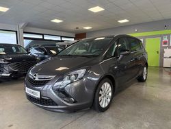 Grau Gebraucht 2012 Opel Zafira Innovation Van / Kleinbus | 13.800 € (Teuer)