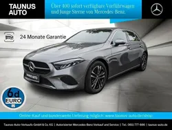 Mountain grau Gebraucht 2024 Mercedes A200 Advanced Limousine | 29.890 € (Fairer Preis)