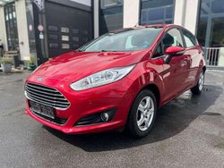 Candyrot Gebraucht 2016 Ford Fiesta Titanium Kleinwagen | 6.999 € (Fairer Preis)