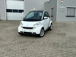 Weiß Gebraucht 2009 Smart ForTwo Coupé Coupé | 3.699 € (Fairer Preis)