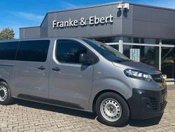 Grau Gebraucht 2022 Opel Vivaro Van / Kleinbus | 29.990 €