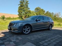 Grau Gebraucht 2012 Mercedes 350 Kombi | 15.450 € (Guter Preis)