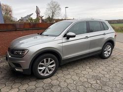 Silber Gebraucht 2016 VW Tiguan Highline SUV | 21.800 € (Fairer Preis)