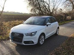Weiß Gebraucht 2013 Audi A1 Sportback Ambition Kleinwagen | 6.950 € (Fairer Preis)
