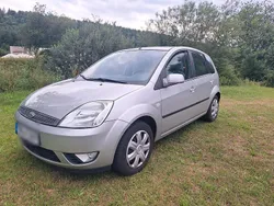 Silber Gebraucht 2006 Ford Fiesta Kleinwagen | 1.150 € (Guter Preis)