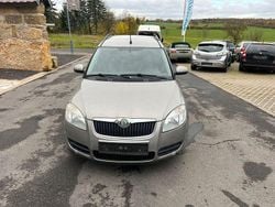 Beige Gebraucht 2009 Skoda Roomster Plus Edition Van / Kleinbus | 2.400 € (Guter Preis)