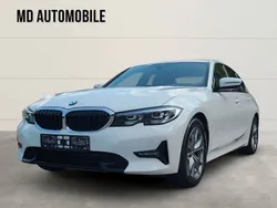 Weiß Gebraucht 2022 BMW 320 Sport Line Limousine | 29.900 € (Fairer Preis)