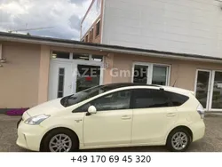 Weiß Gebraucht 2015 Toyota Prius+ Life Van / Kleinbus | 8.900 € (Guter Preis)