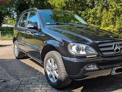 Schwarz Gebraucht 2004 Mercedes ML270 Edition SUV | 5.850 € (Etwas zu teuer)