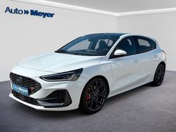 Weiß Neu 2025 Ford Focus ST Limousine | 44.990 € (Teuer)