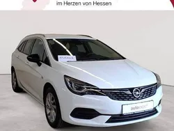 Schneeweiß Gebraucht 2022 Opel Astra Elegance Kombi | 16.590 € (Superpreis)