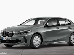 Skyscraper grau Gebraucht 2024 BMW 120 Performance Kleinwagen | 35.490 € (Fairer Preis)