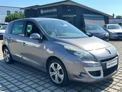 Grau Gebraucht 2009 Renault Scénic III Dynamique Van / Kleinbus | 2.200 € (Guter Preis)