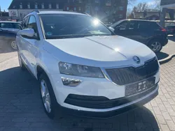 Weiß Gebraucht 2021 Skoda Karoq Ambition SUV | 14.499 €