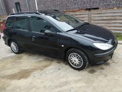 Schwarz Gebraucht 2002 Peugeot 206 Kombi | 1.450 € (Fairer Preis)