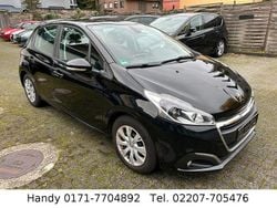Schwarz Gebraucht 2018 Peugeot 208 Kleinwagen | 4.200 € (Superpreis)
