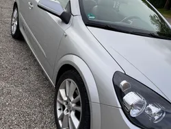 Silber Gebraucht 2007 Opel Astra Cabriolet Edition Cabrio | 2.000 € (Guter Preis)
