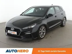 Schwarz Gebraucht 2020 Hyundai i30 N Line Limousine | 15.800 € (Fairer Preis)