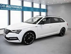 Weiß Gebraucht 2021 Skoda Superb SportLine Kombi | 25.680 € (Guter Preis)