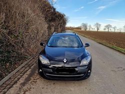 Schwarz Gebraucht 2011 Renault Mégane III Bose Edition Limousine | 3.499 € (Fairer Preis)