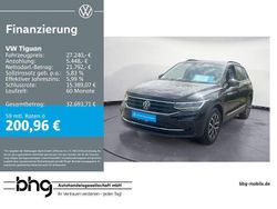 Deep black perleffekt Gebraucht 2022 VW Tiguan Life SUV | 26.740 € (Guter Preis)