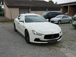 Weiß Gebraucht 2015 Maserati Ghibli Coupé | 27.700 € (Fairer Preis)