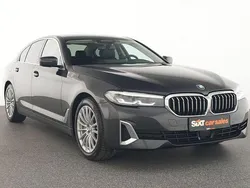 Grau Gebraucht 2023 BMW 530 Luxury Line Limousine | 34.770 € (Guter Preis)