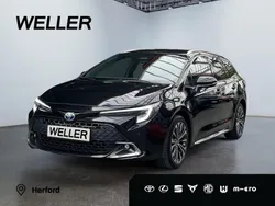 Schwarz Gebraucht 2023 Toyota Corolla Team Kombi | 27.749 € (Fairer Preis)