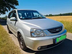 Grau Gebraucht 2006 Kia Carens EX Van / Kleinbus | 1.300 € (Superpreis)
