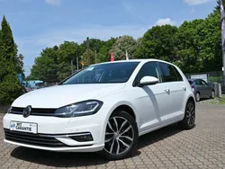 Weiß Gebraucht 2017 VW Golf VII Highline Limousine | 14.999 € (Guter Preis)
